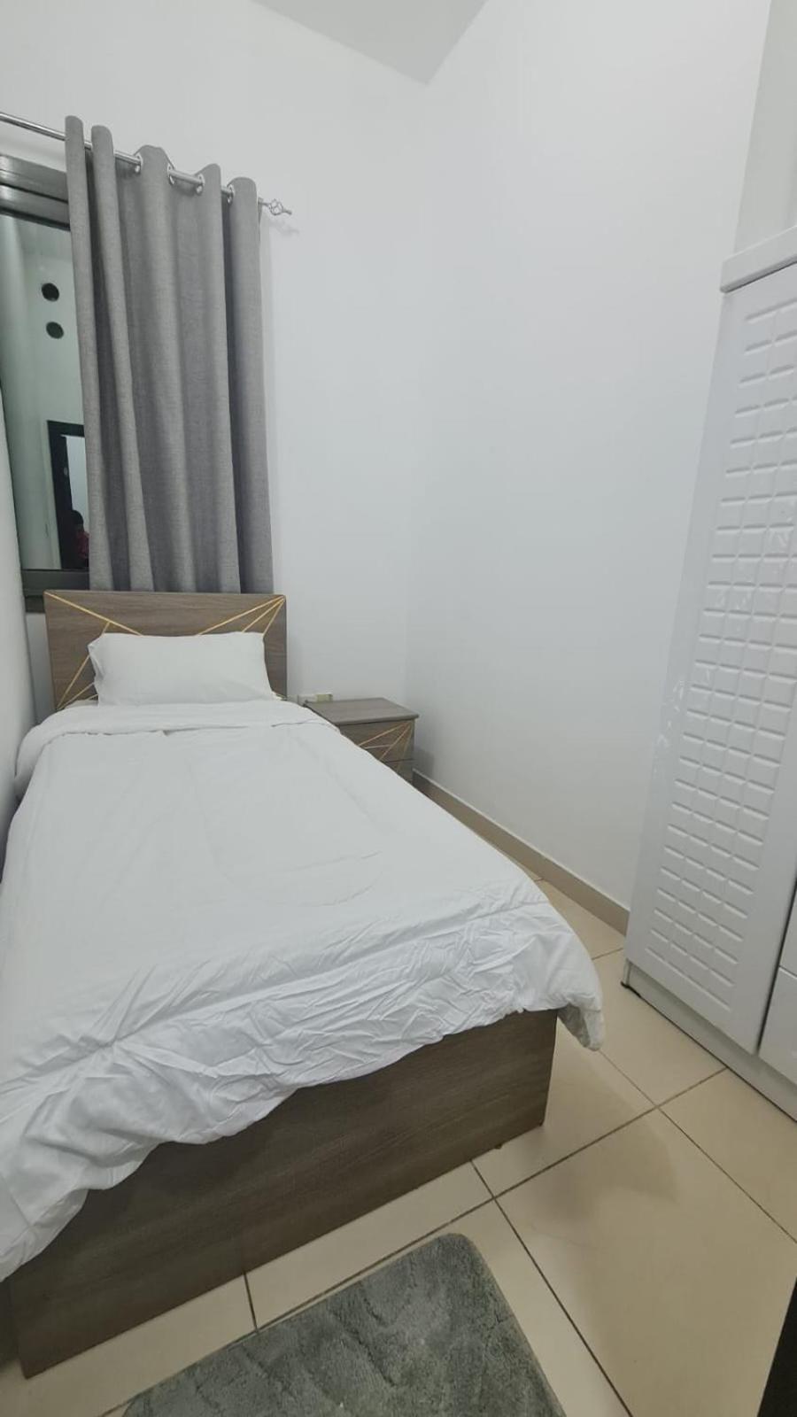 Charming Emirates Hostel - Female Only 沙迦 外观 照片